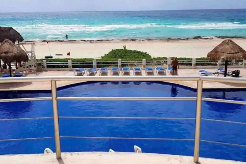 Amazing Beachfront Apartment Cancun