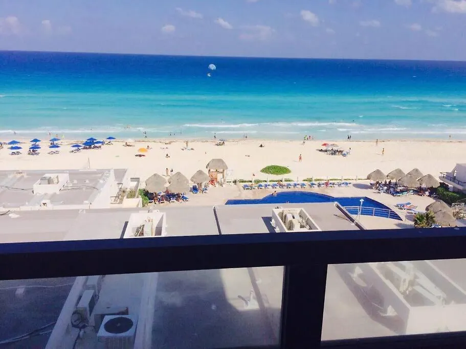 Amazing Beachfront Apartment Cancun Mexico