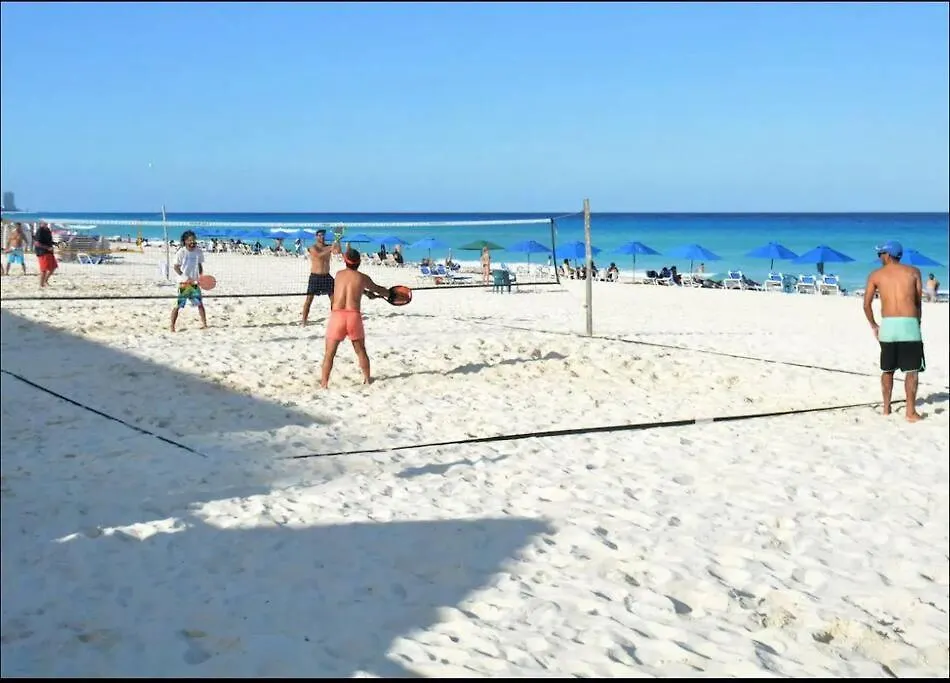 Amazing Beachfront Apartment Cancun